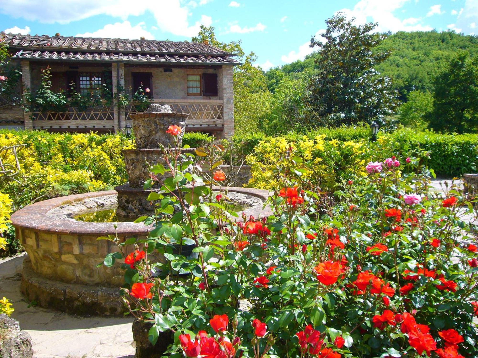 Mulino Di Quercegrossa Villa Bagian luar foto